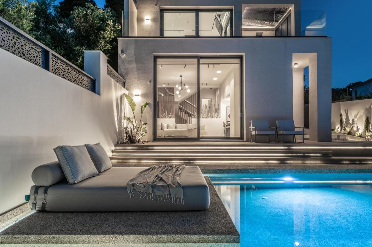 Ventus - A Luxury Sea View Retreat In Villa *